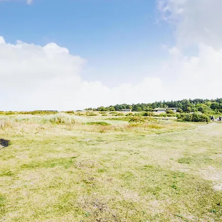 Holiday home Five-bedroom In