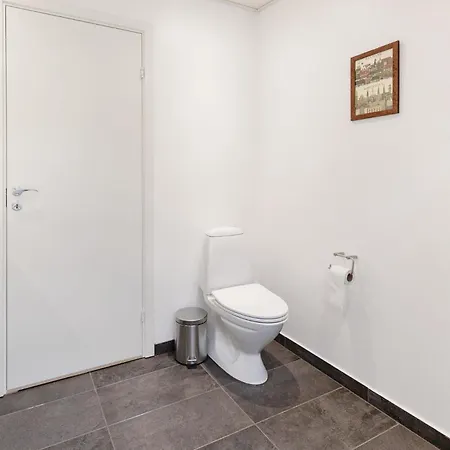 Beach Front Home In Rorvig With Wifi بيت للعطل