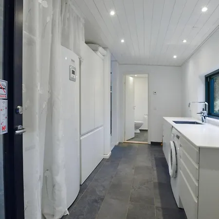 Five-bedroom In Holiday home Rorvig