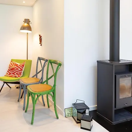 5 Bedroom In Holiday home