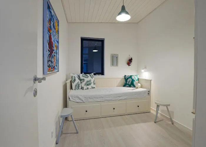 Semesterbostad Five-bedroom In *