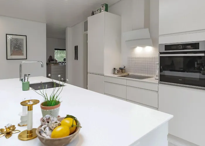 Five-bedroom In *
