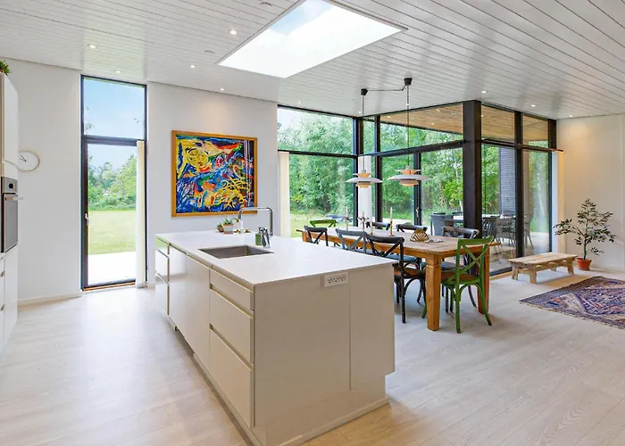 Five-bedroom In *