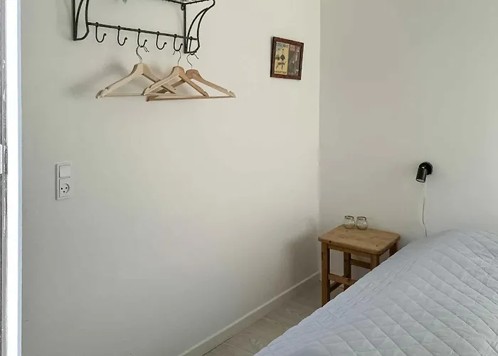 Five-bedroom In *